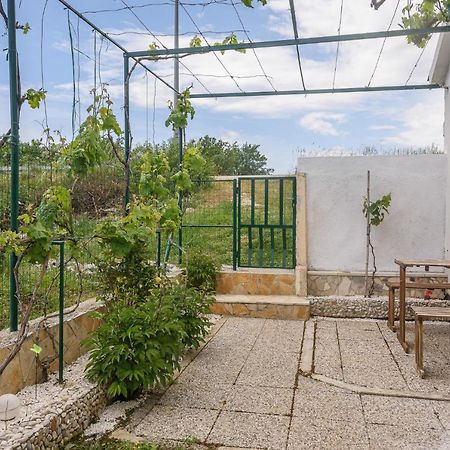 Lovely Bungalow With Parking,Garden And Bbq Daire Kastela Dış mekan fotoğraf